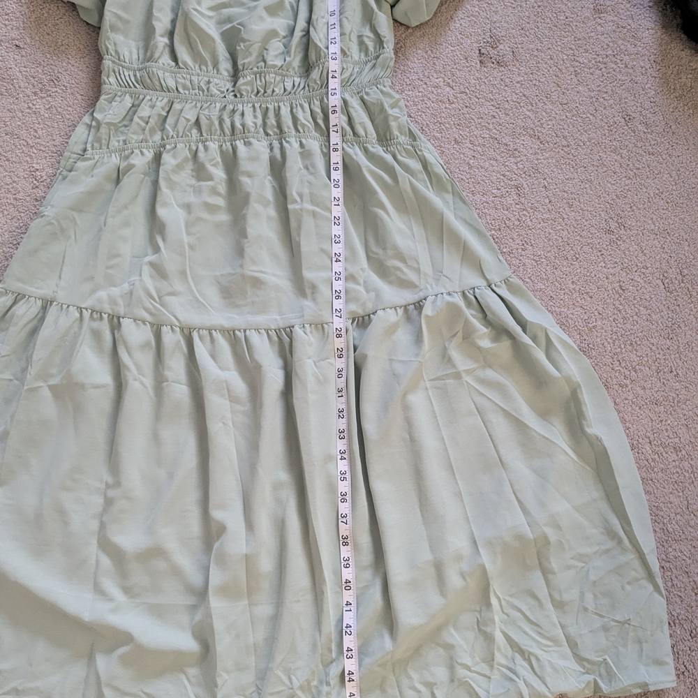 Elegant Green Maxi Dress - Picture 5 of 7